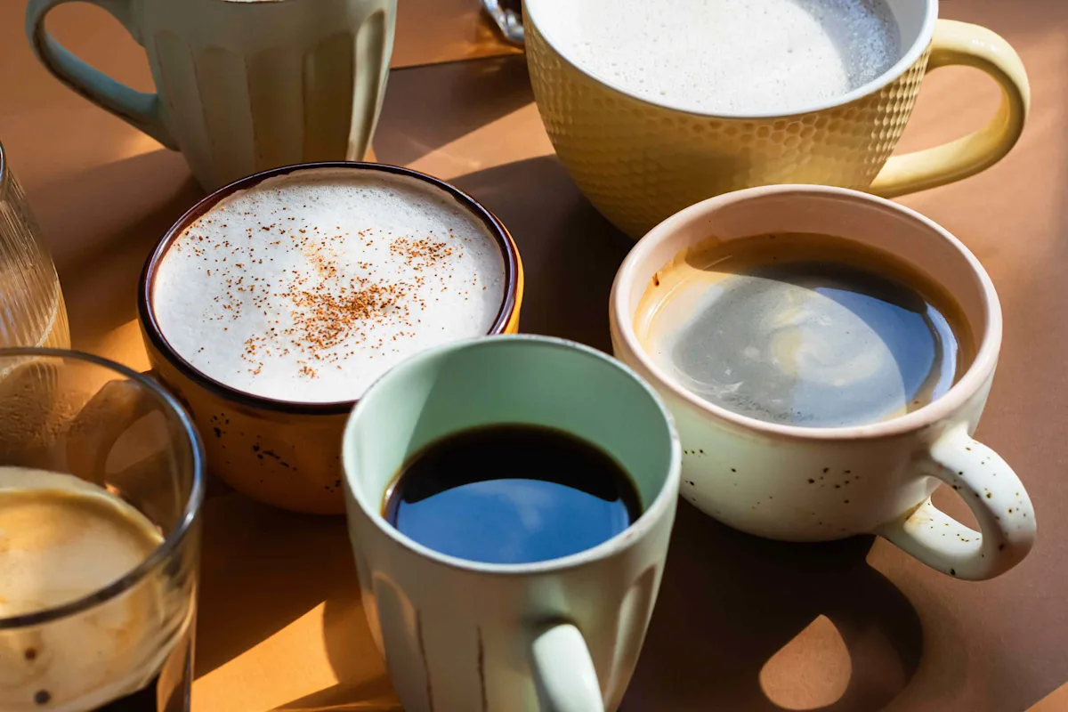 Es bueno tomar café por la mañana