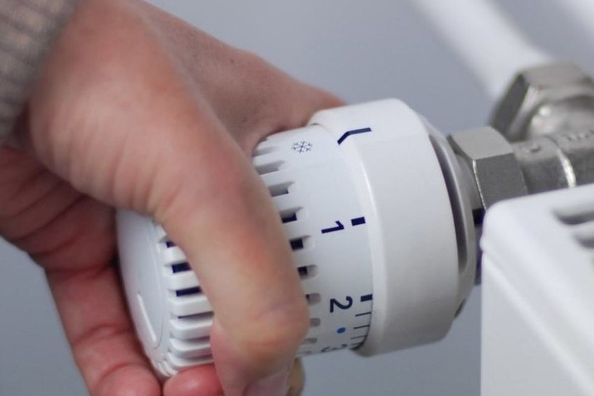 En cualquier caso, es recomendable bajar la calefacción por la noche