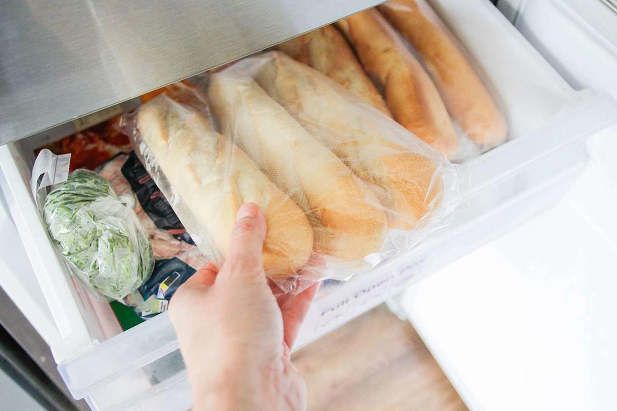 Es importante saber cómo preparar el pan o los bollos para congelarlos, de modo que conserven al máximo sus propiedades.